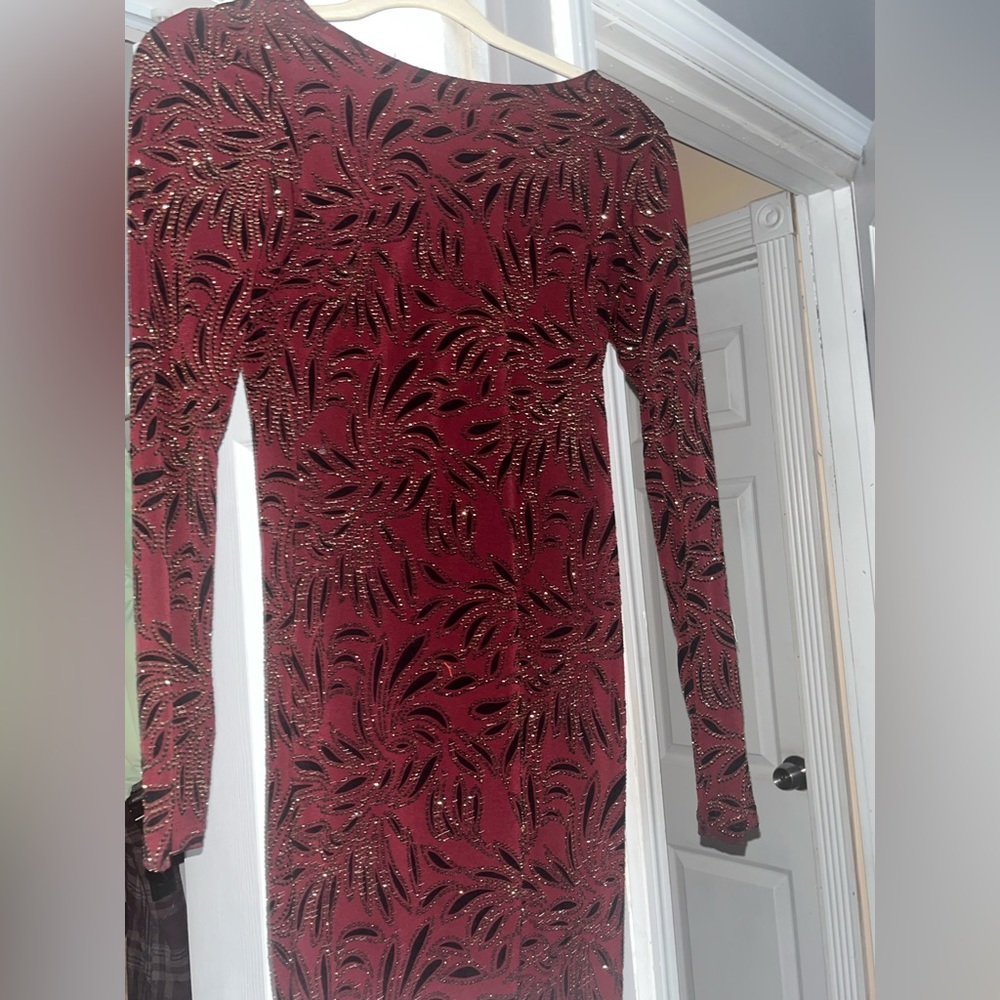 Windsor mini burgundy dress with shimmer